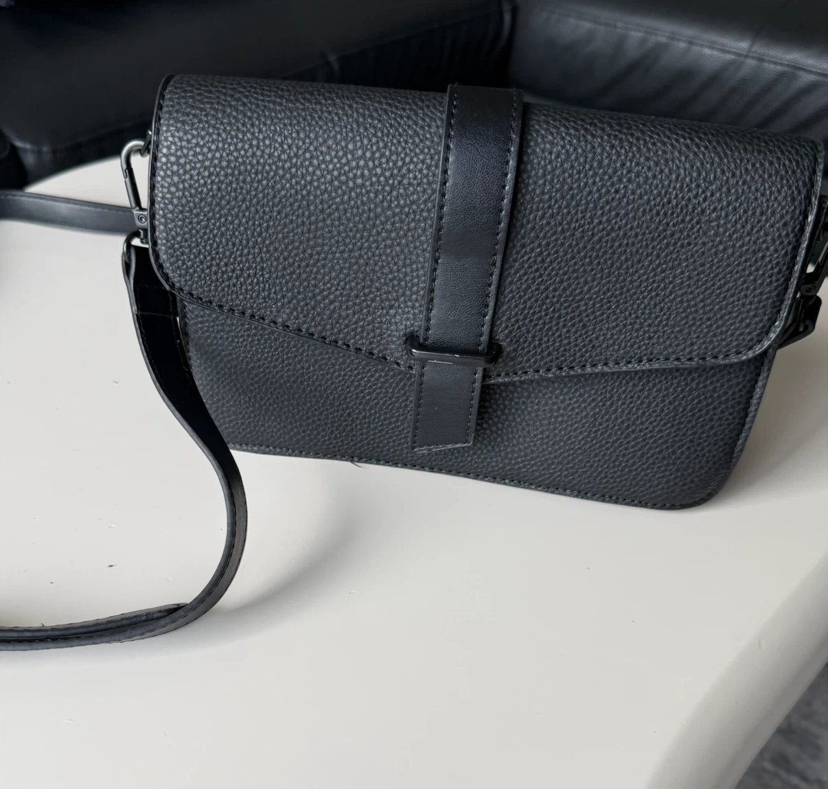 FREE Black Faux Leather Crossbody Bag - photo 3