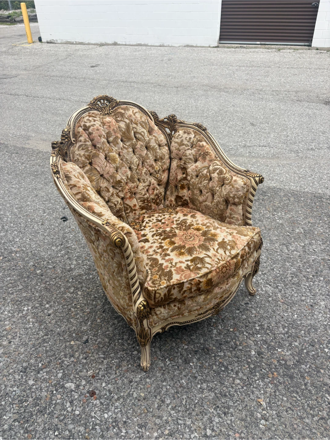 Free delivery used Vintage Accent Chair - photo 4