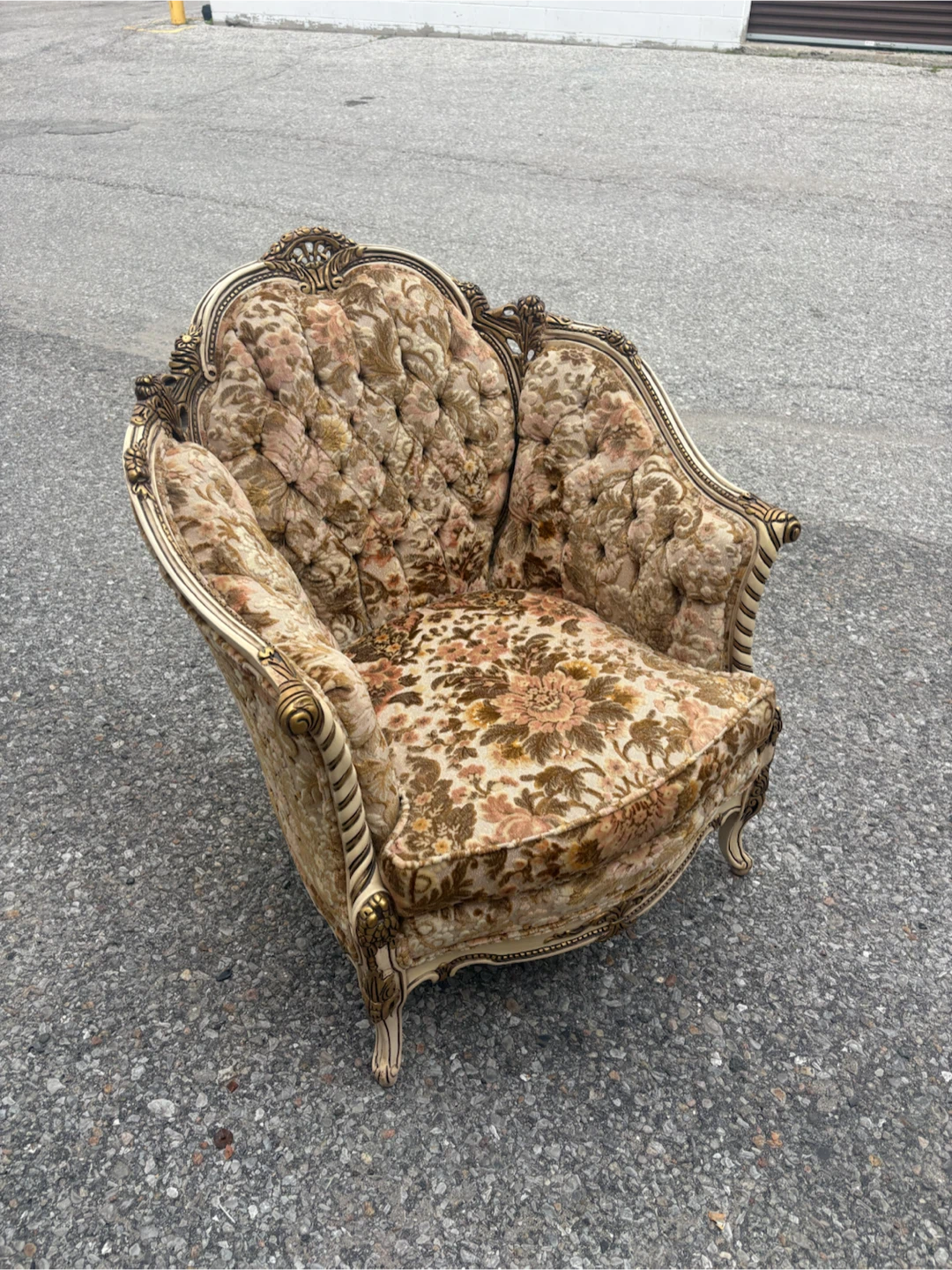 Free delivery used Vintage Accent Chair - photo 5