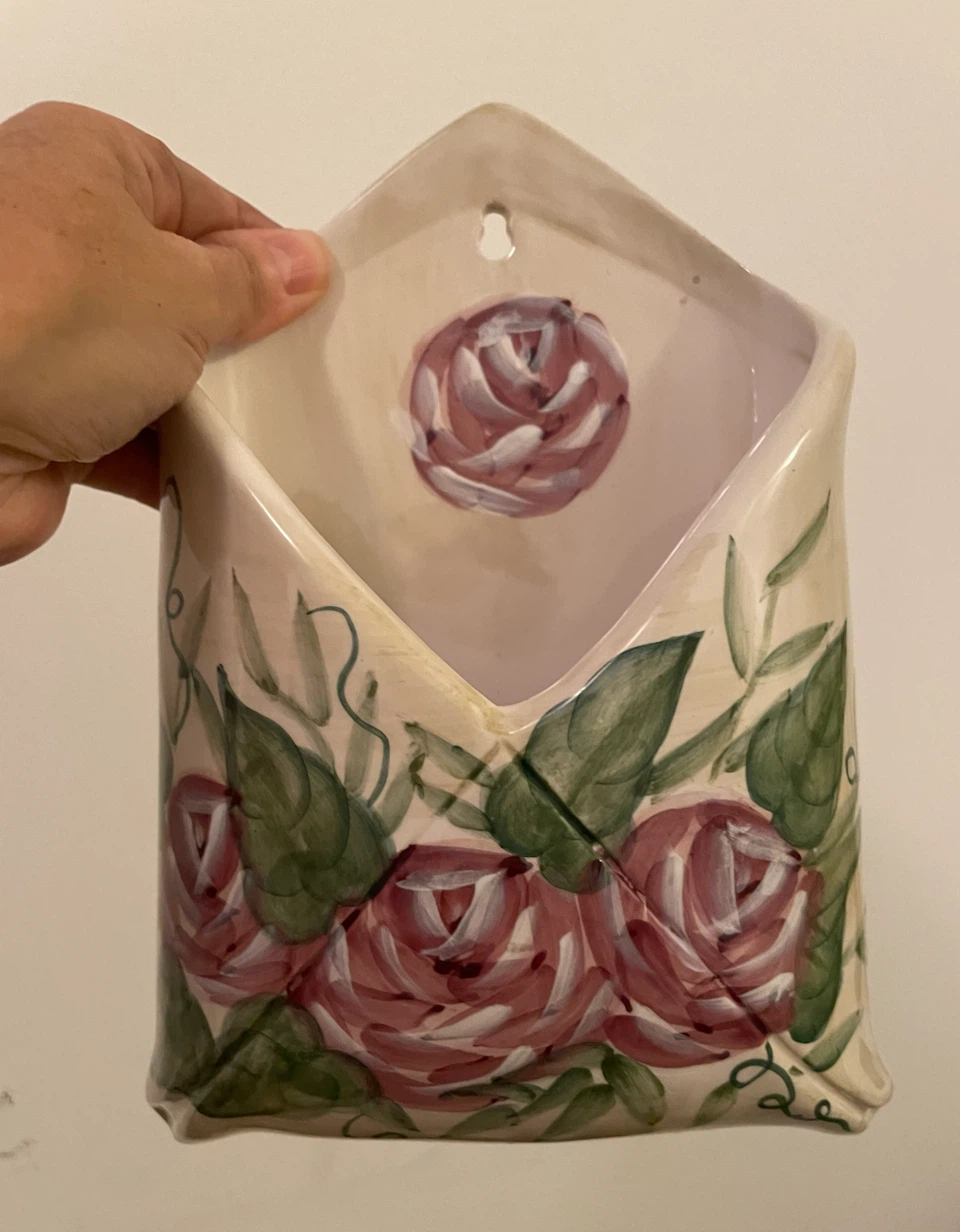 Wall Pocket Vase with Roses - photo 2