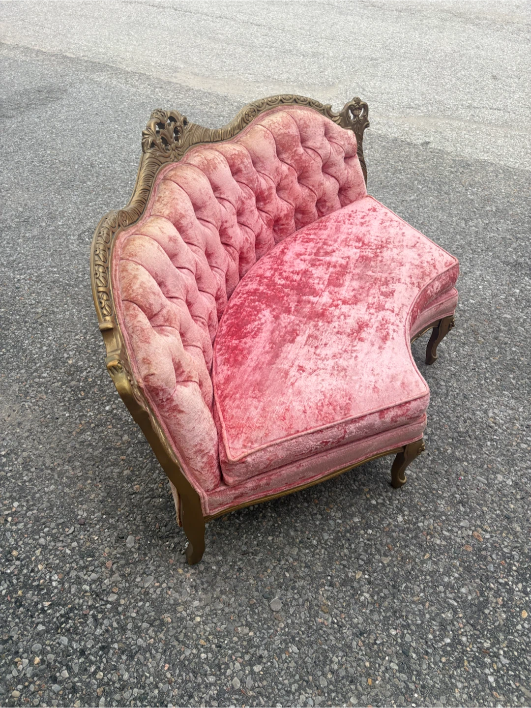 Free delivery used Vintage Pink Settee - photo 5