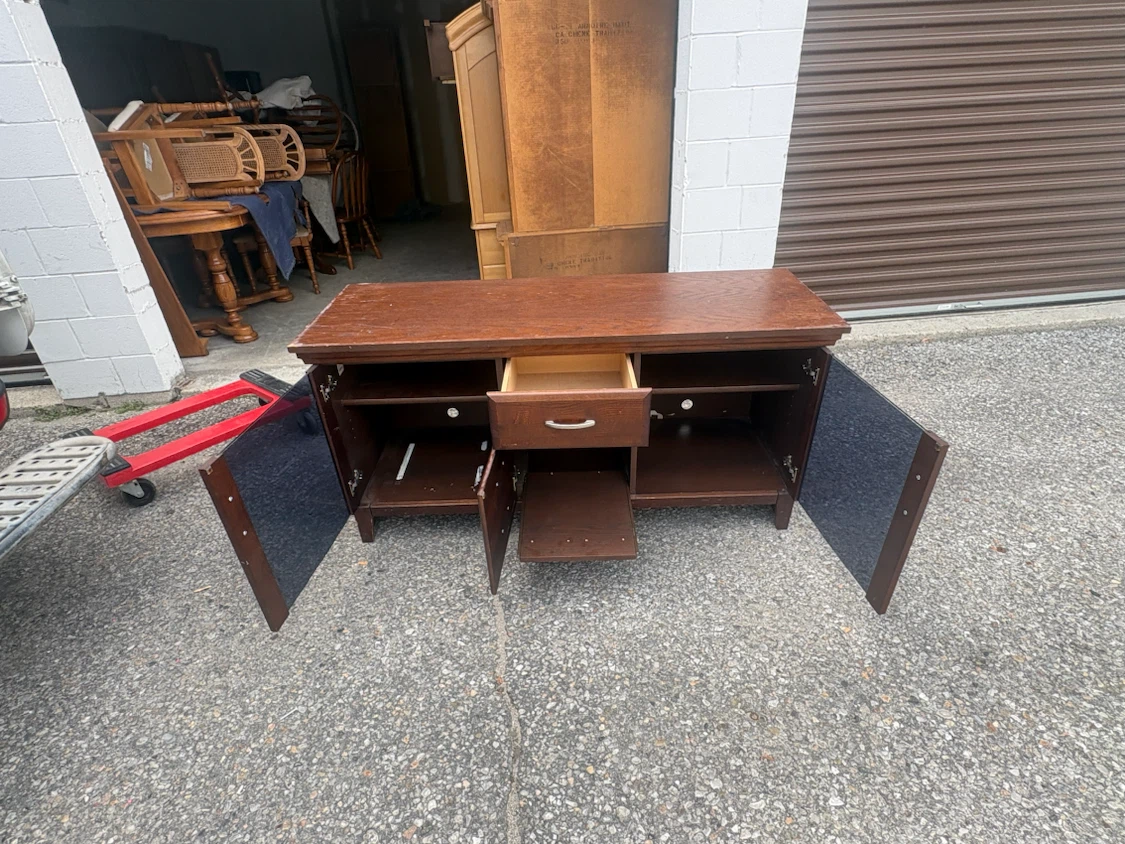 Free delivery used Wooden Media Console - photo 5
