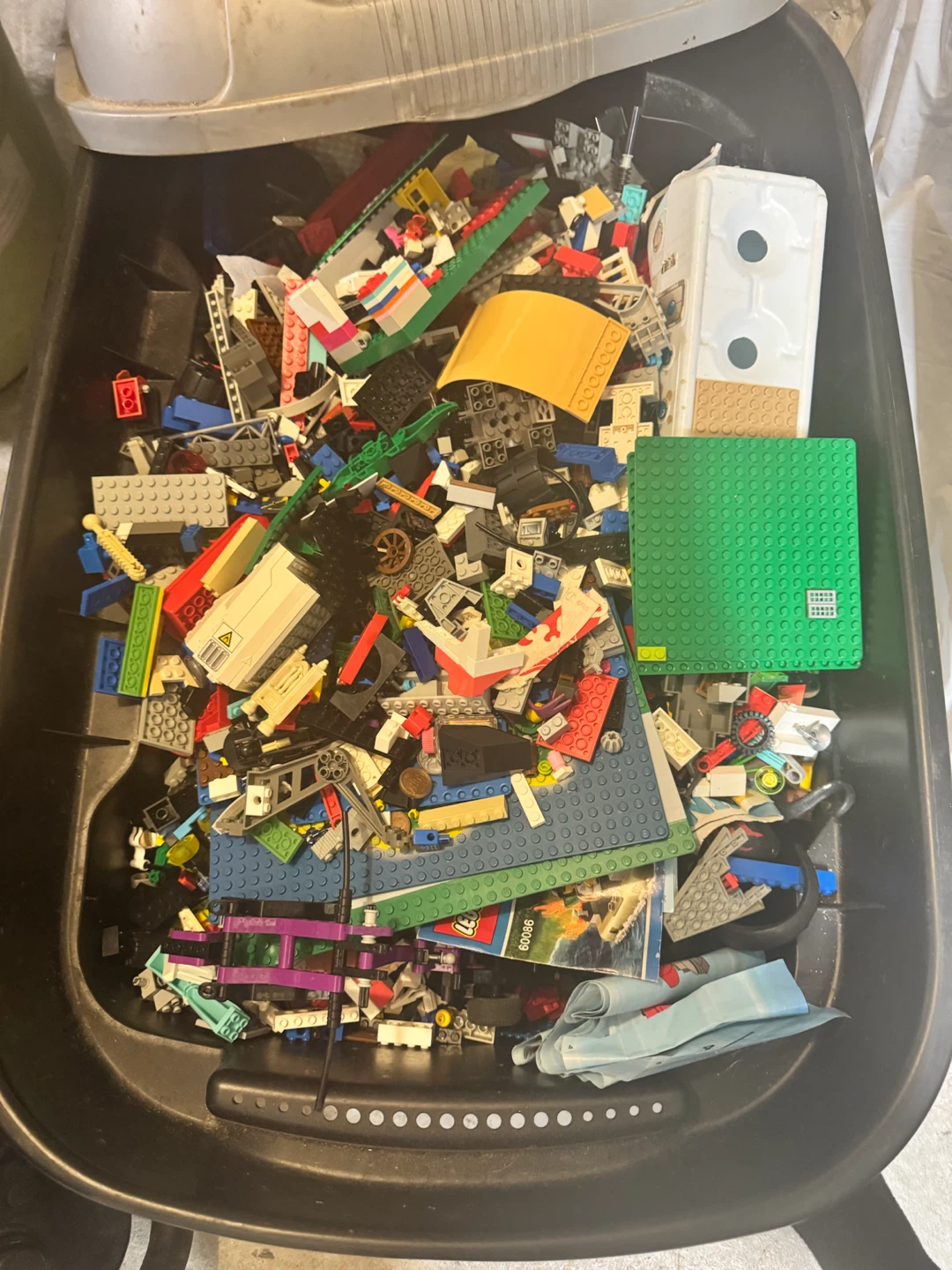 Huge Bin of random Lego!
