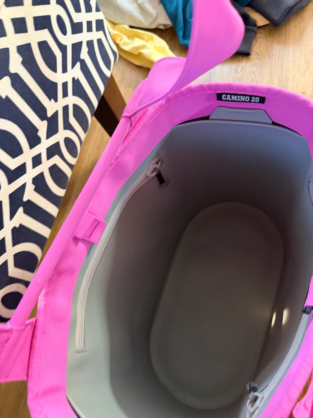 YETI Camino 20 Carryall Tote Bag - Pink