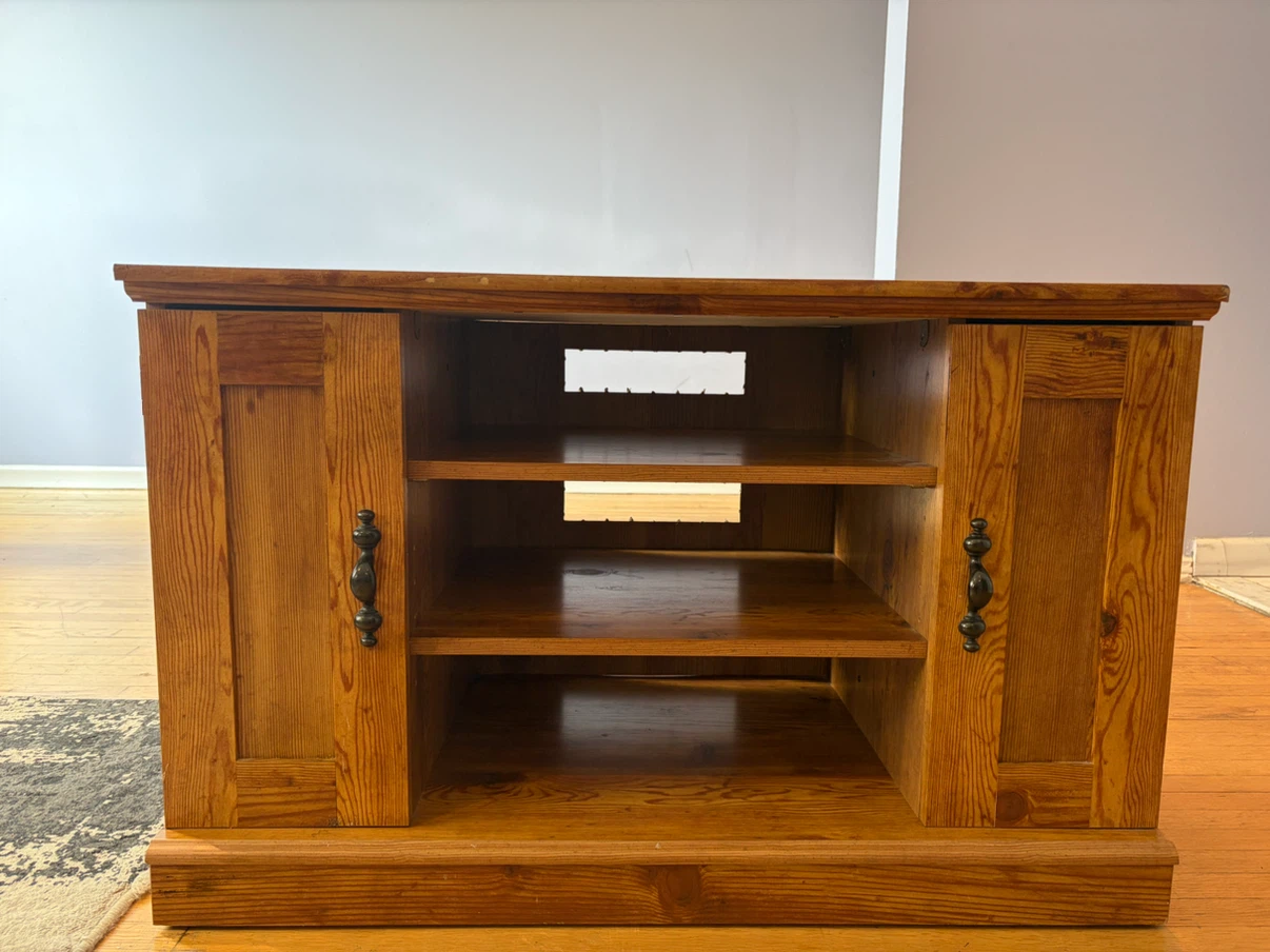 Solid Wood TV Stand & Media Console | Heavy| Excellent Condition