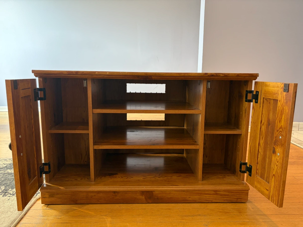 Solid Wood TV Stand & Media Console | Heavy| Excellent Condition - photo 2