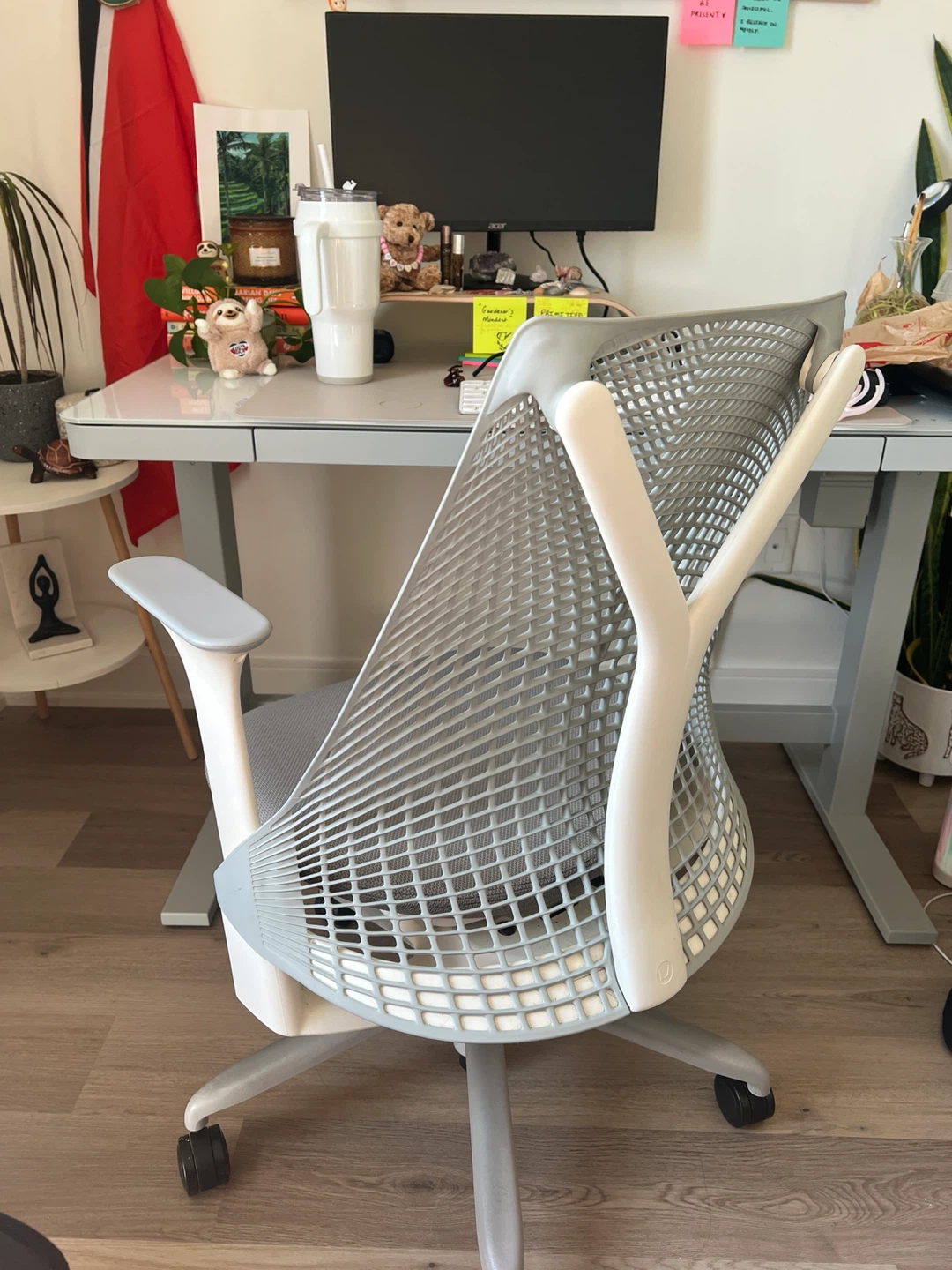 Herman Miller Aeron Chair - photo 4