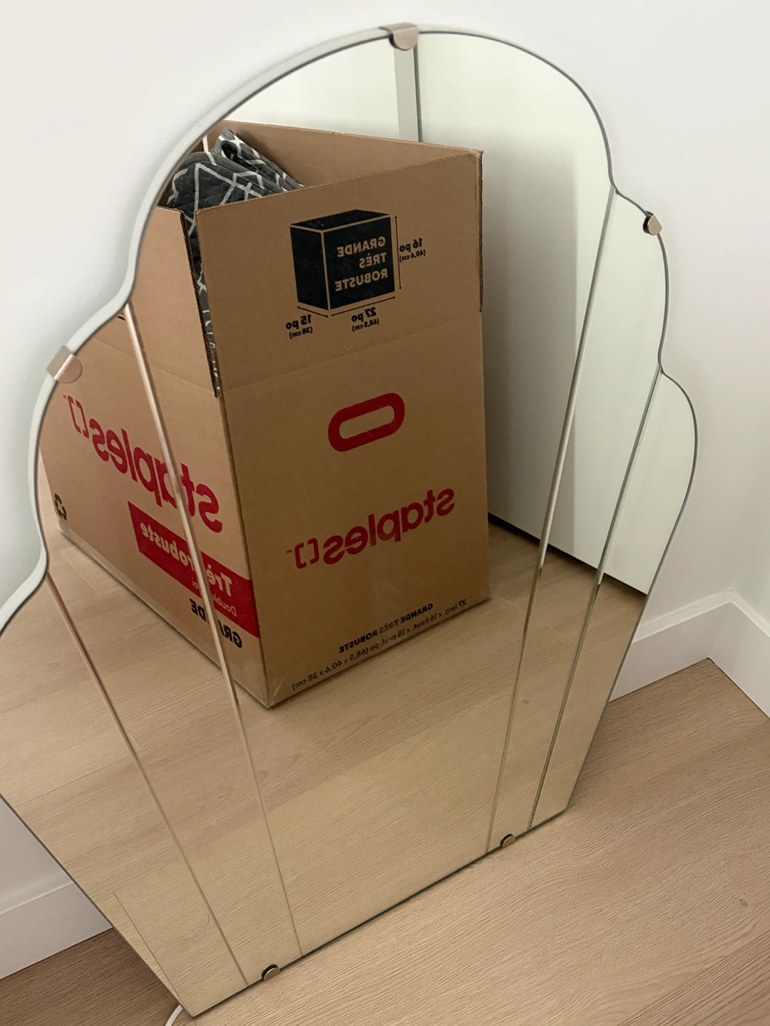 Modern Cloud-Shaped Wall Mirror - photo 2