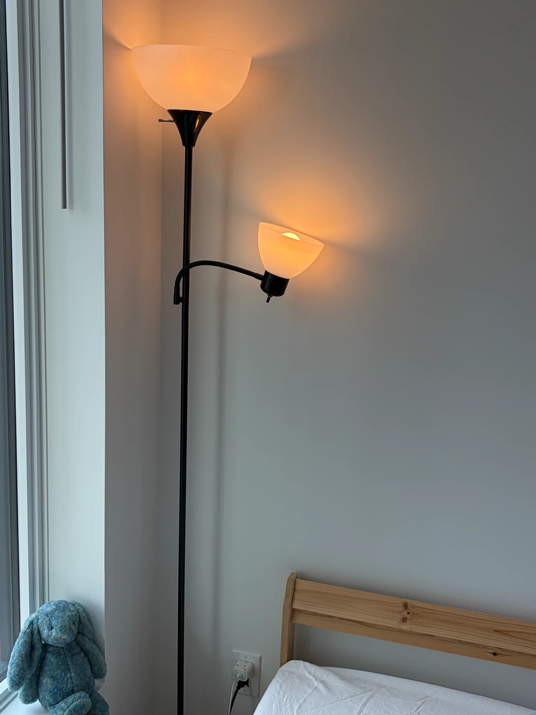 Black Floor Lamp with Reading Light - photo 3