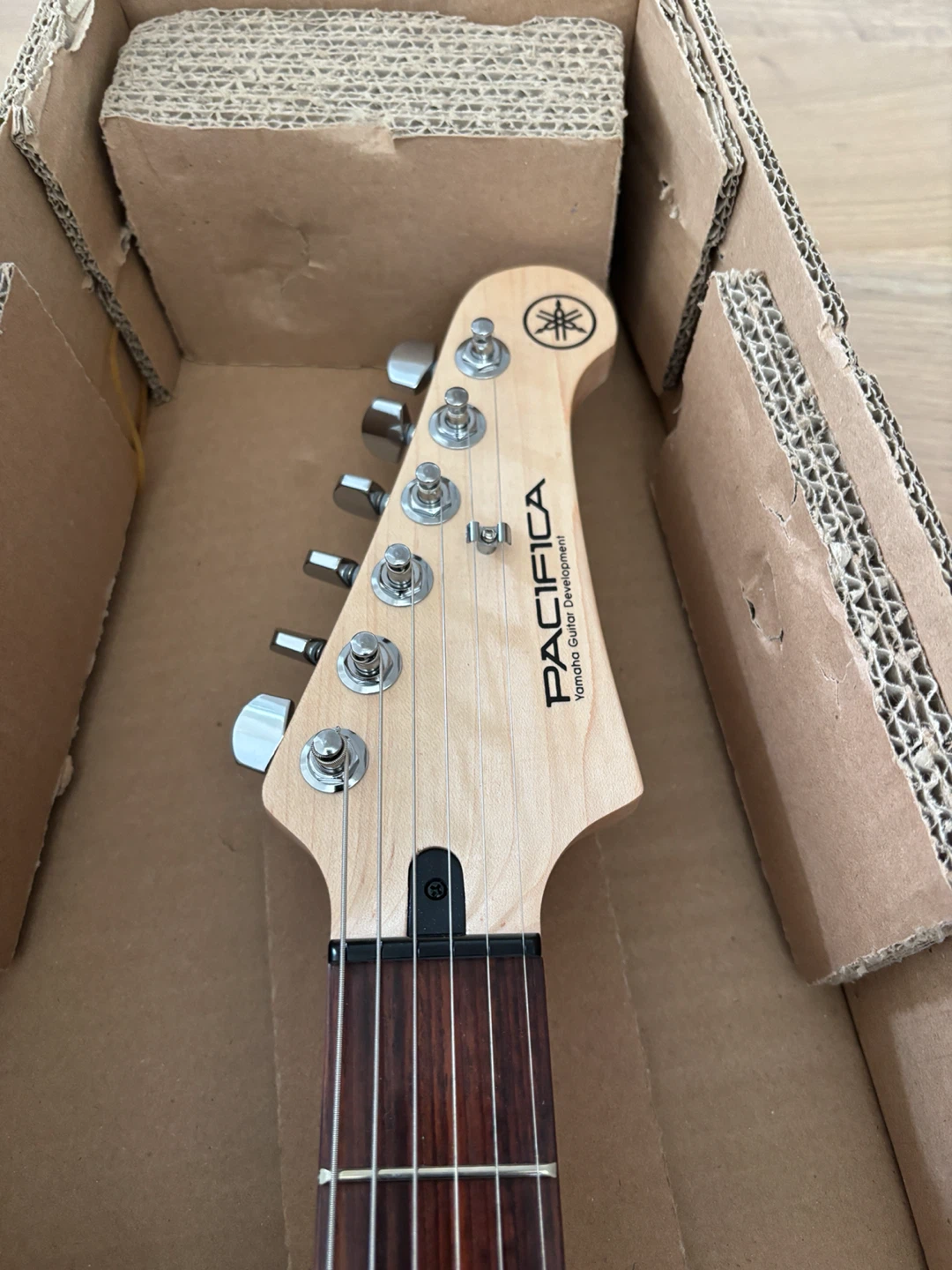 Yamaha PAC112V Electric Guitar - Aqua Blue - photo 4