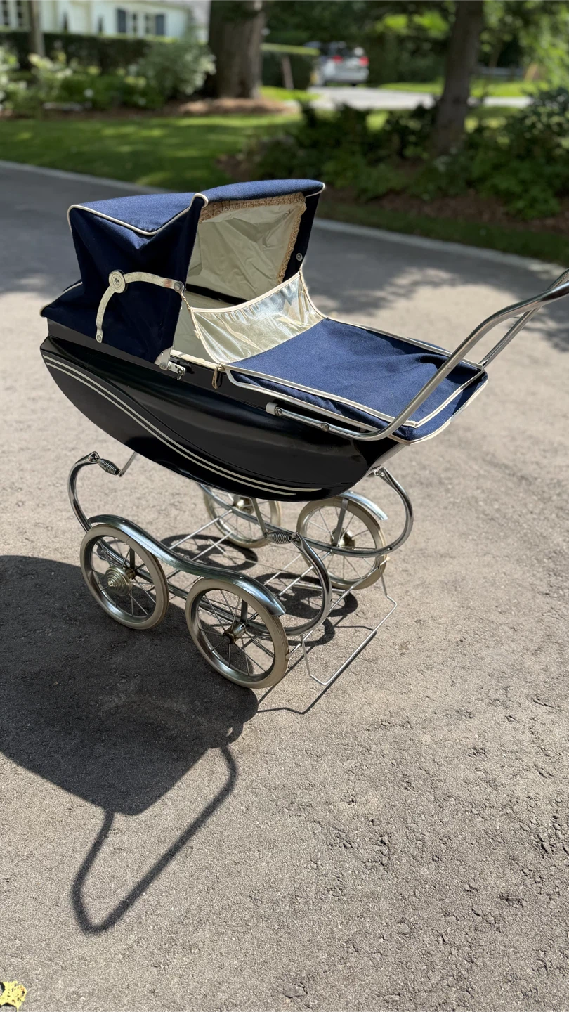 Vintage Blue Baby Pram carriage stroller - photo 2