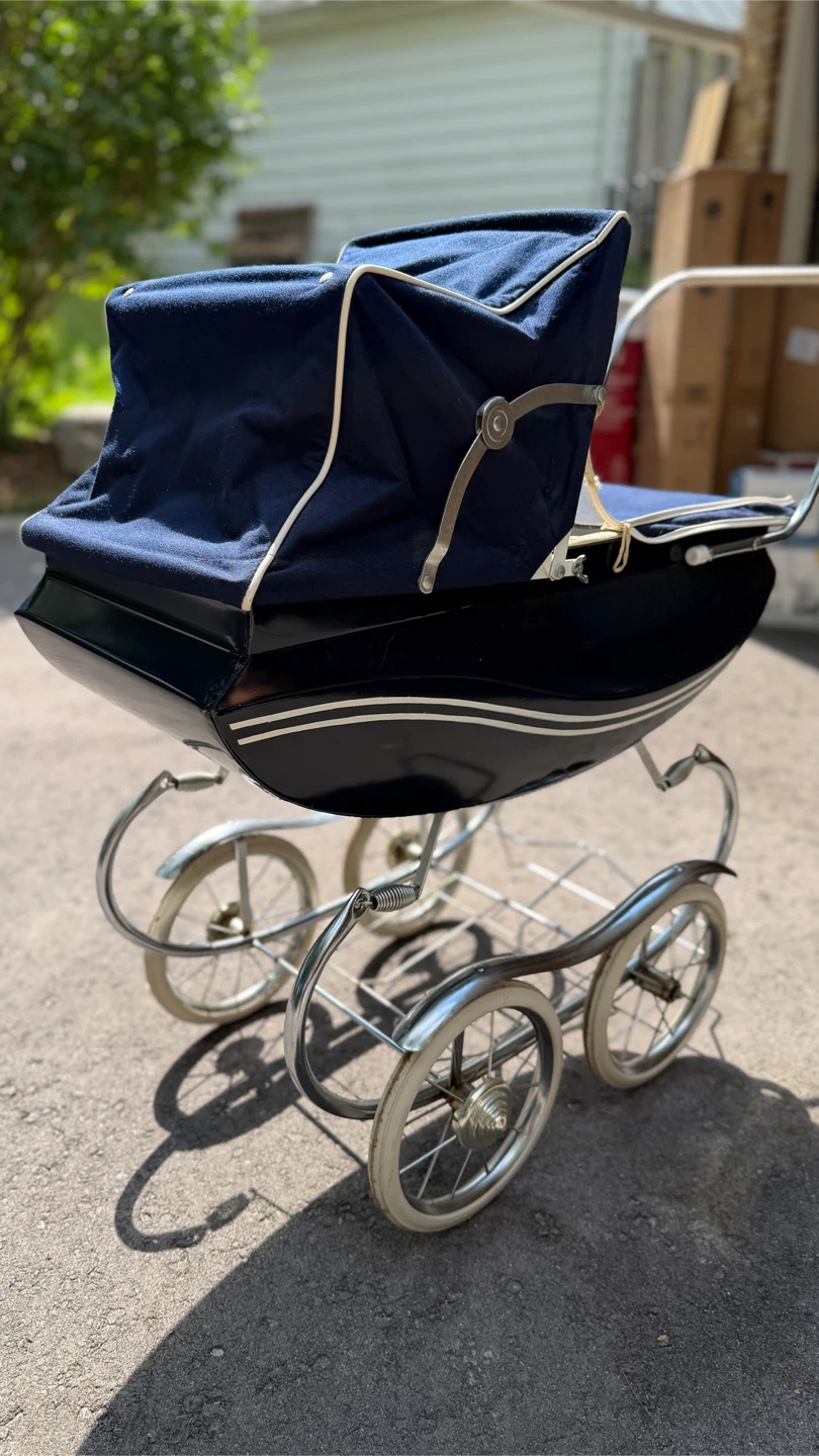 Vintage Blue Baby Pram carriage stroller - photo 3