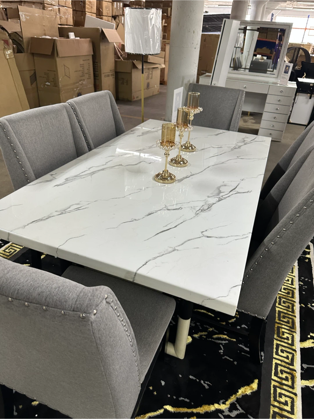 Dining table + 6 chairs