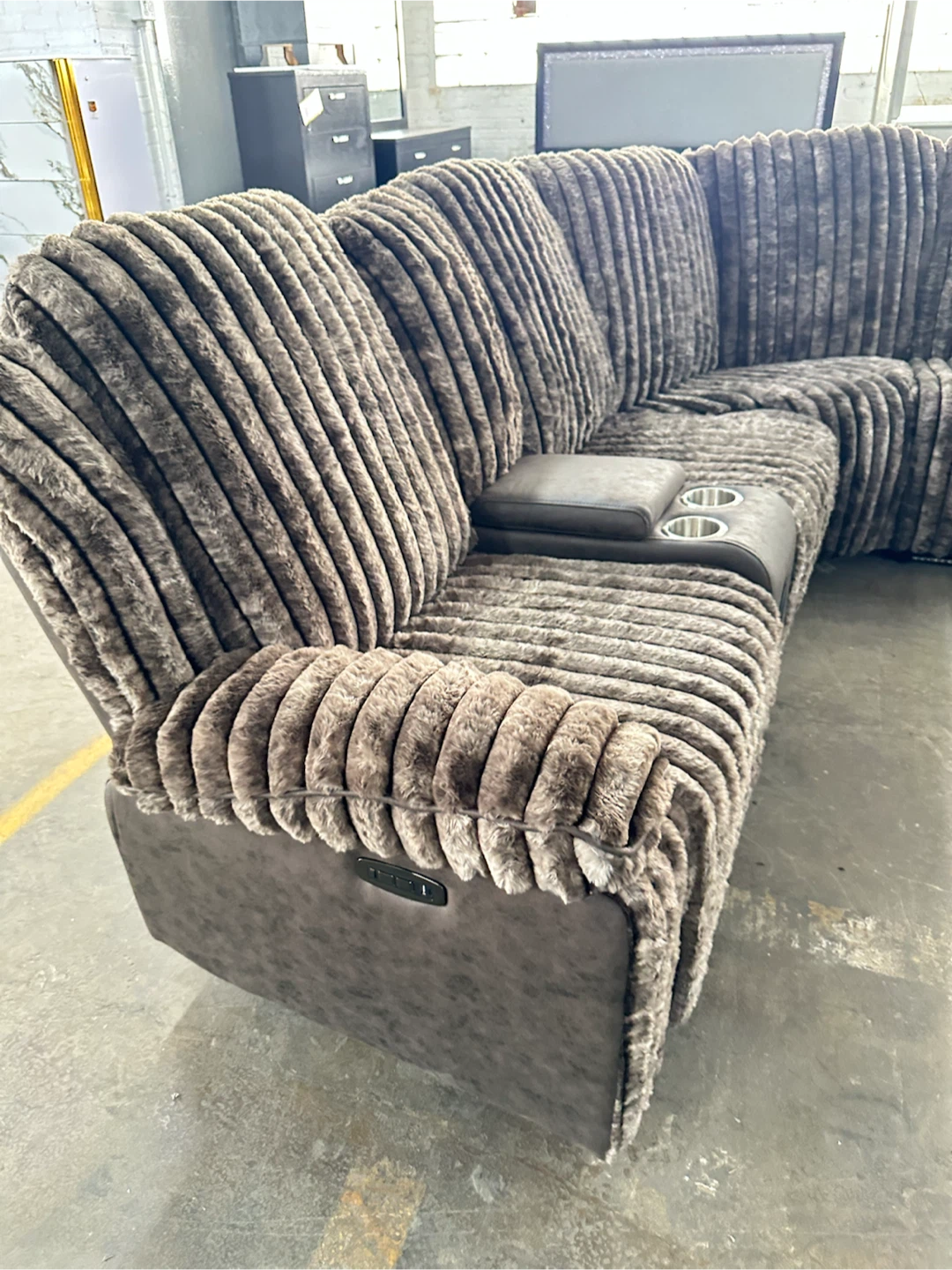 Sectional Sofa with Cup Holders - photo 4