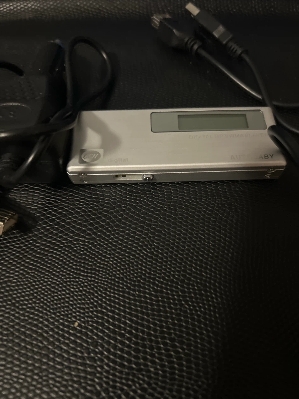 MP3 Player with FM Transmitter - photo 4