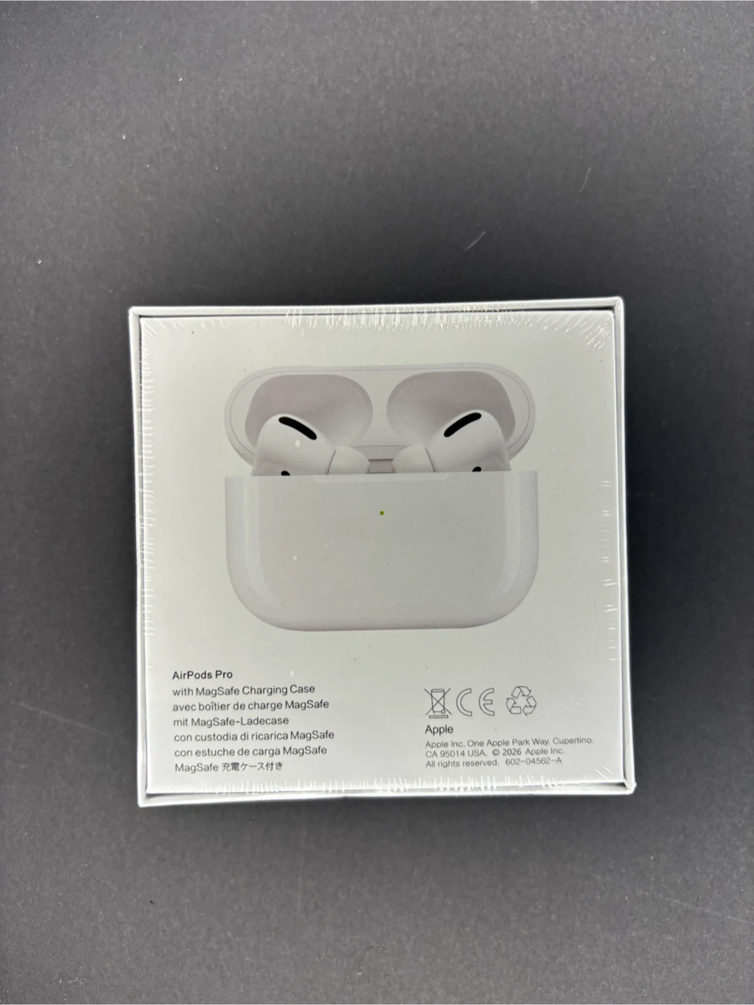 Apple AirPods Pro (1st Gen) with MagSafe Charging Case - photo 2