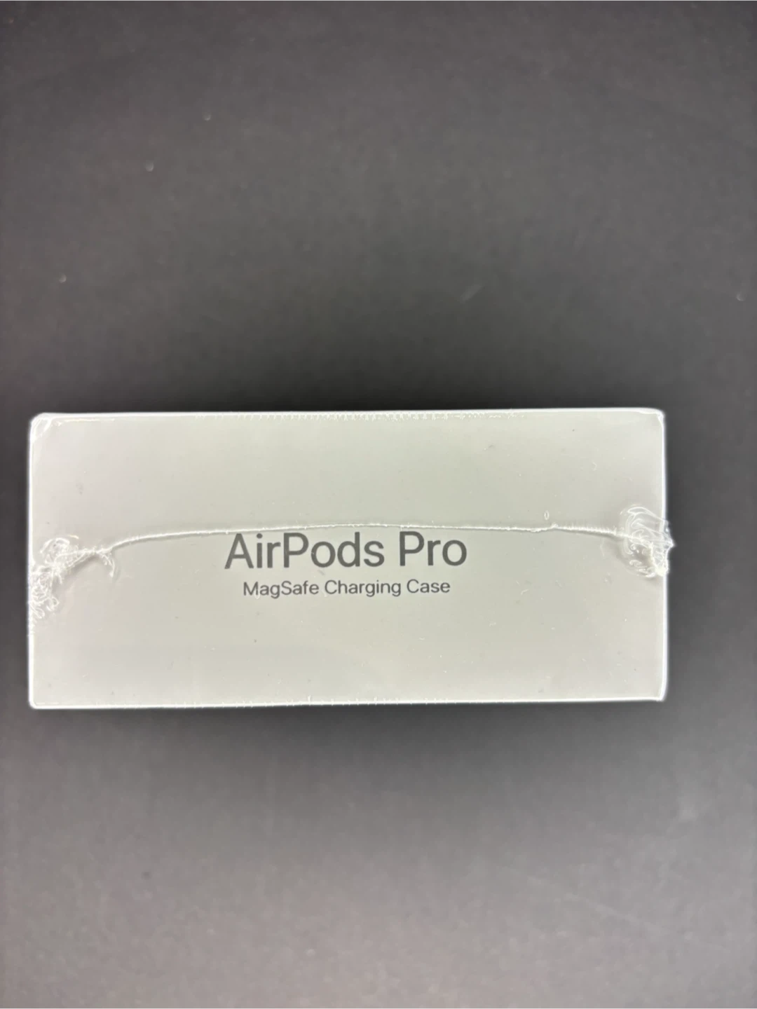 Apple AirPods Pro (1st Gen) with MagSafe Charging Case - photo 3