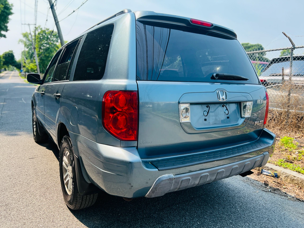 2005 Honda Pilot SUV - photo 2