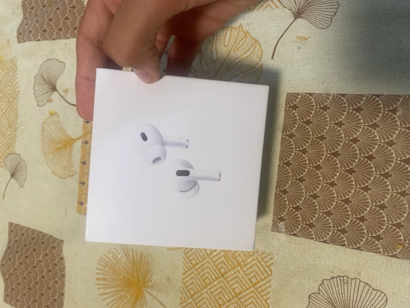 Apple AirPods Pro (2nd Gen) with MagSafe Charging Case - photo 3