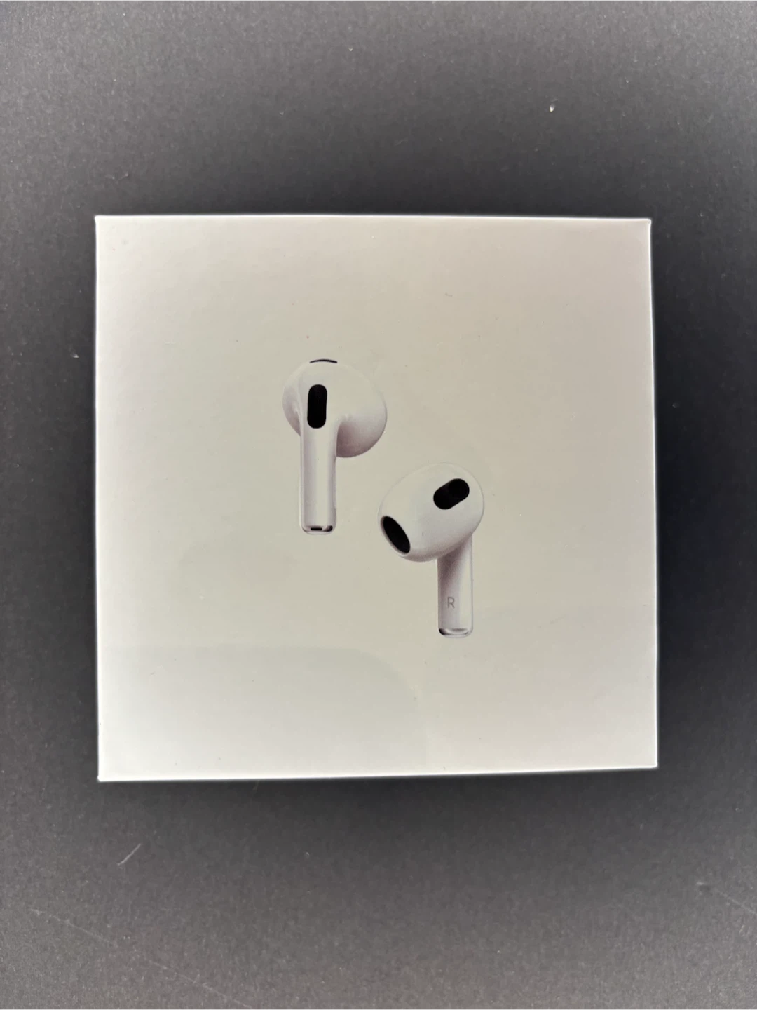 Apple AirPods (3rd Gen) with MagSafe Charging Case