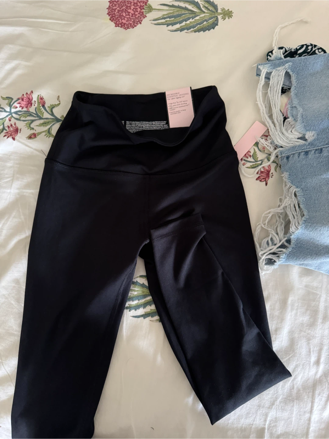 Victoria's Secret Black Leggings Size 2