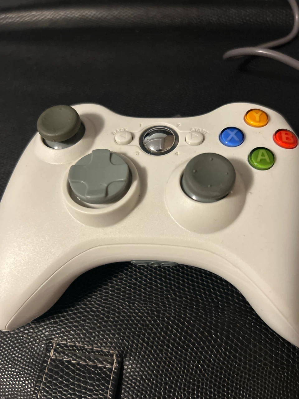 White Xbox 360 Controller