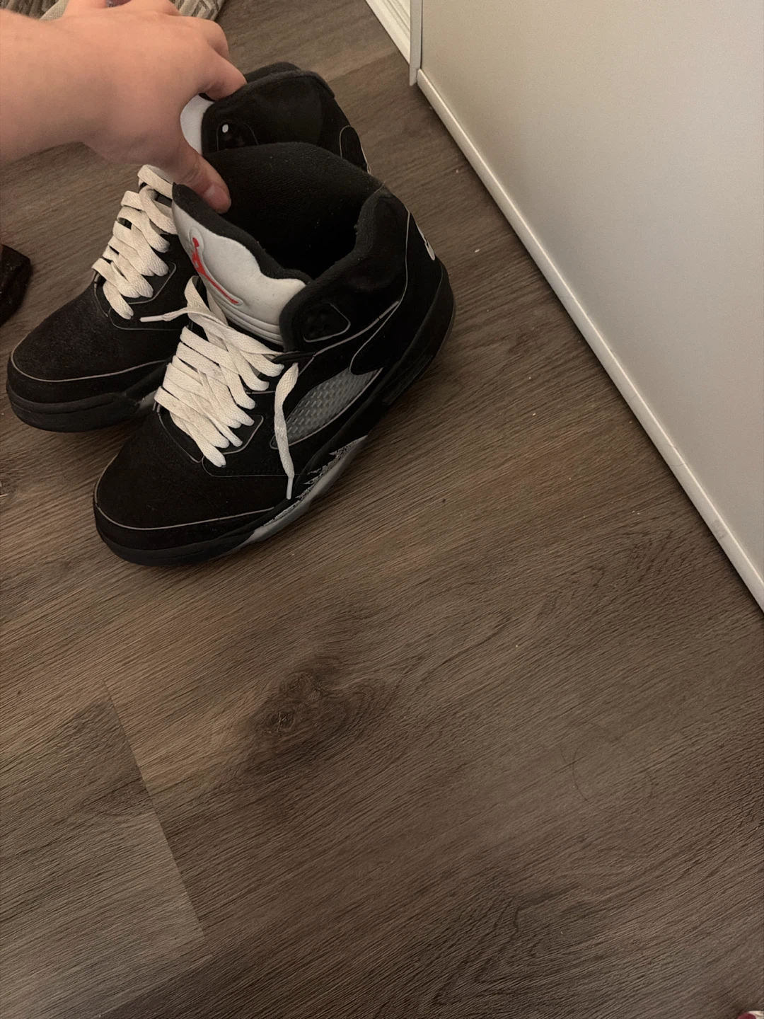 Air Jordan 5 black metallic reimagined size 8 mens - photo 2