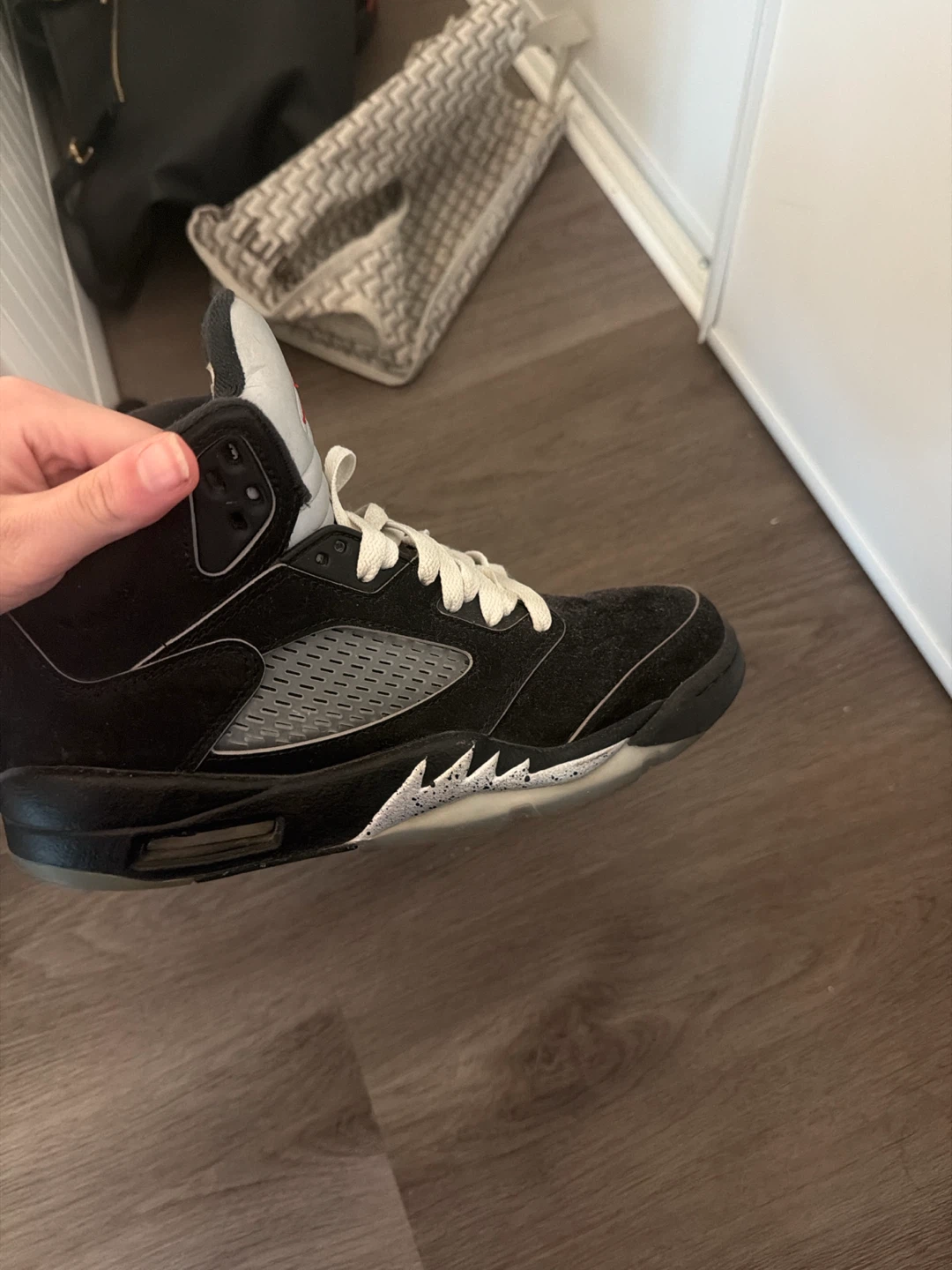 Air Jordan 5 black metallic reimagined size 8 mens - photo 4