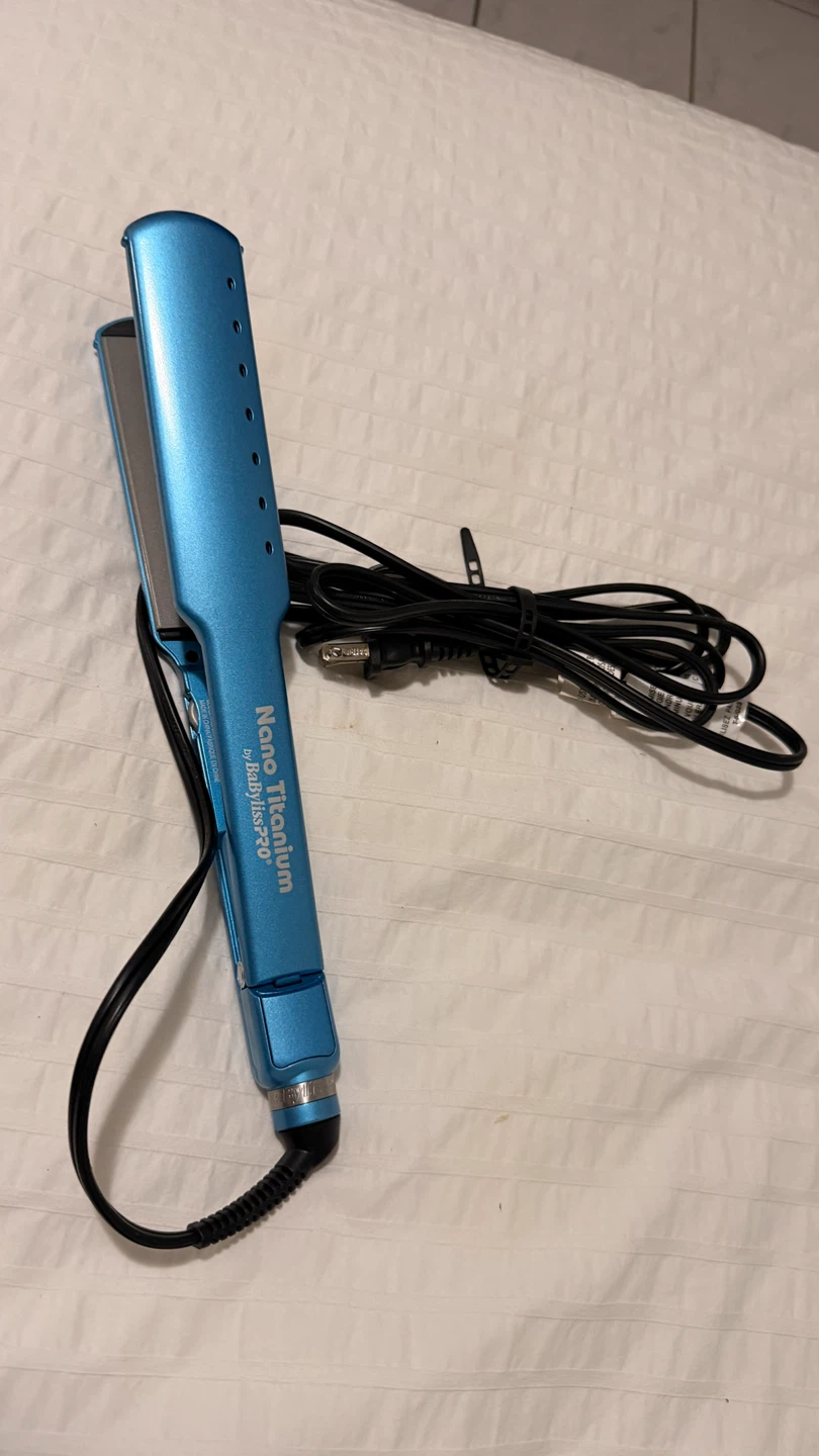 BaBylissPRO Nano Titanium Straightener - photo 2