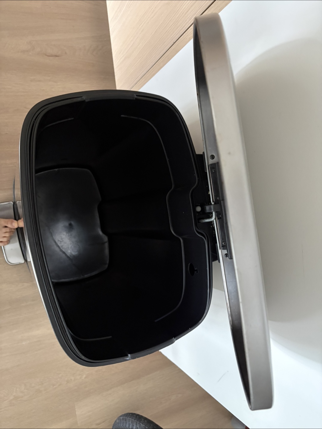 Stainless Steel Kitchen Trash Can 13 Gallon with Pedal - photo 4