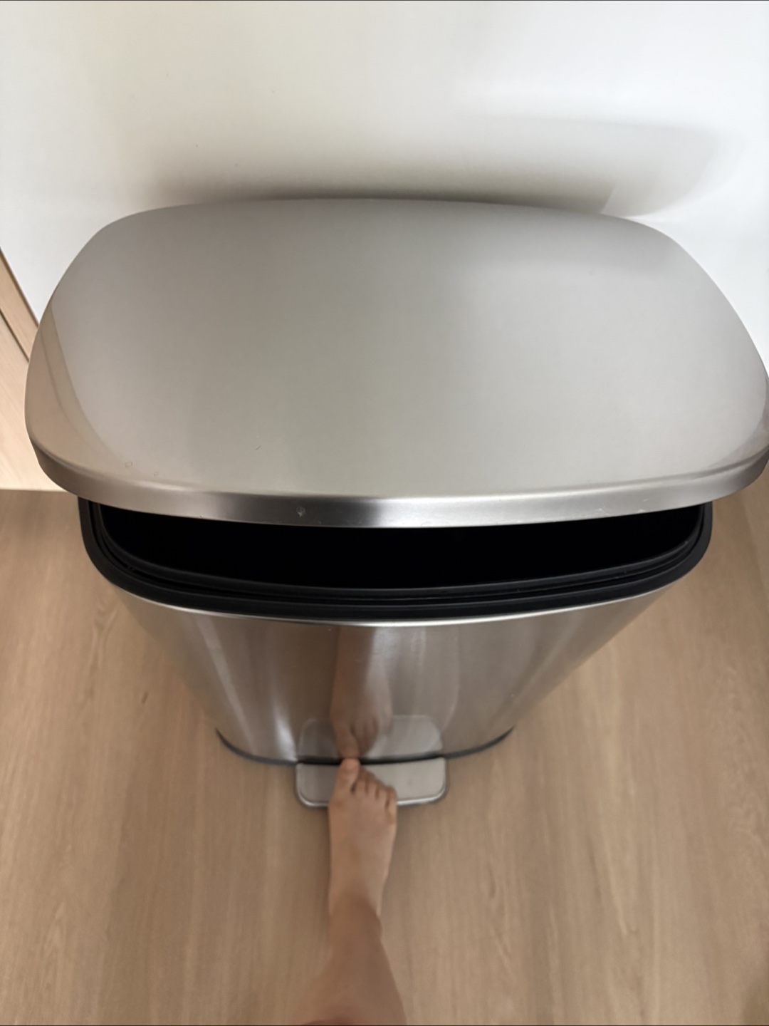 Stainless Steel Kitchen Trash Can 13 Gallon with Pedal - photo 2