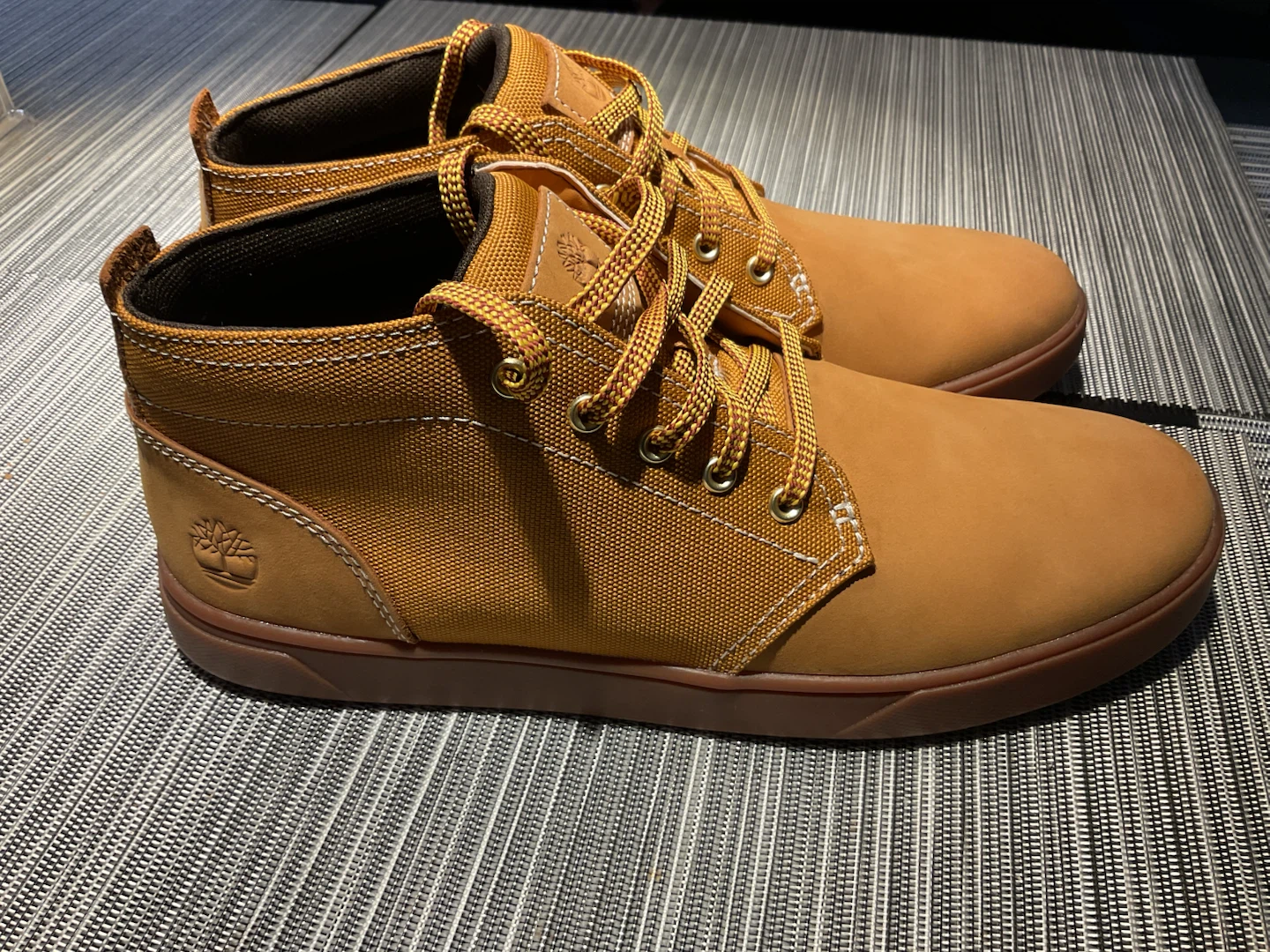 brand new in box Timberland Men's Chukka Boots