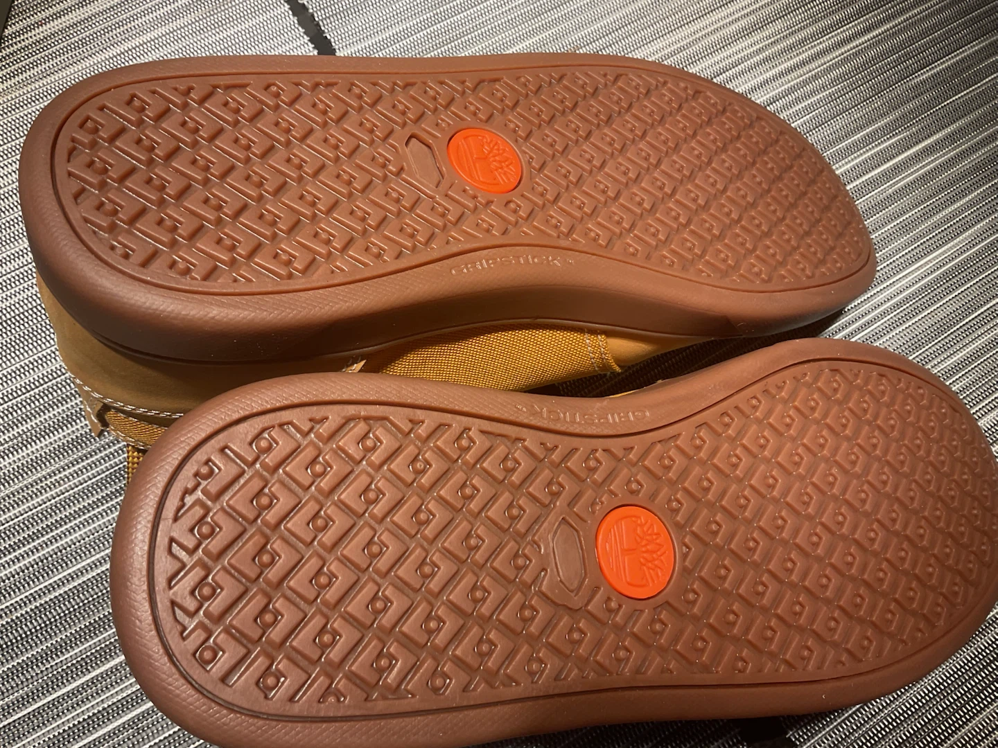 brand new in box Timberland Men's Chukka Boots - photo 3