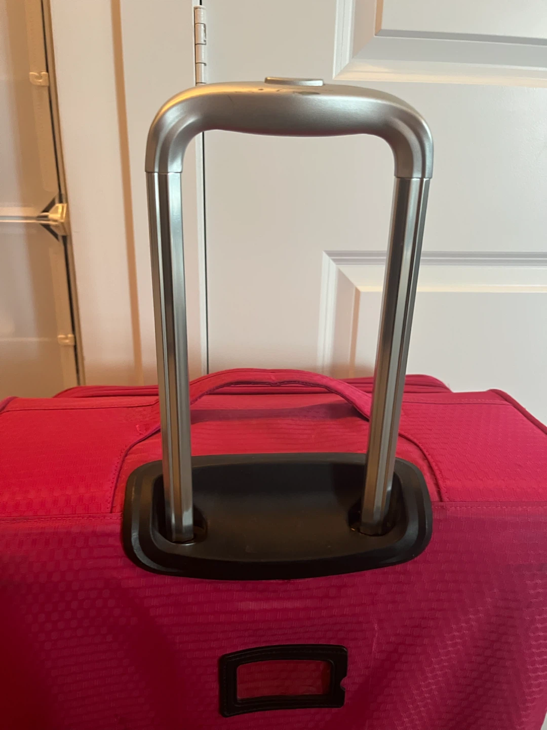 Pink Hard-Shell Large Rolling Suitcase - photo 3