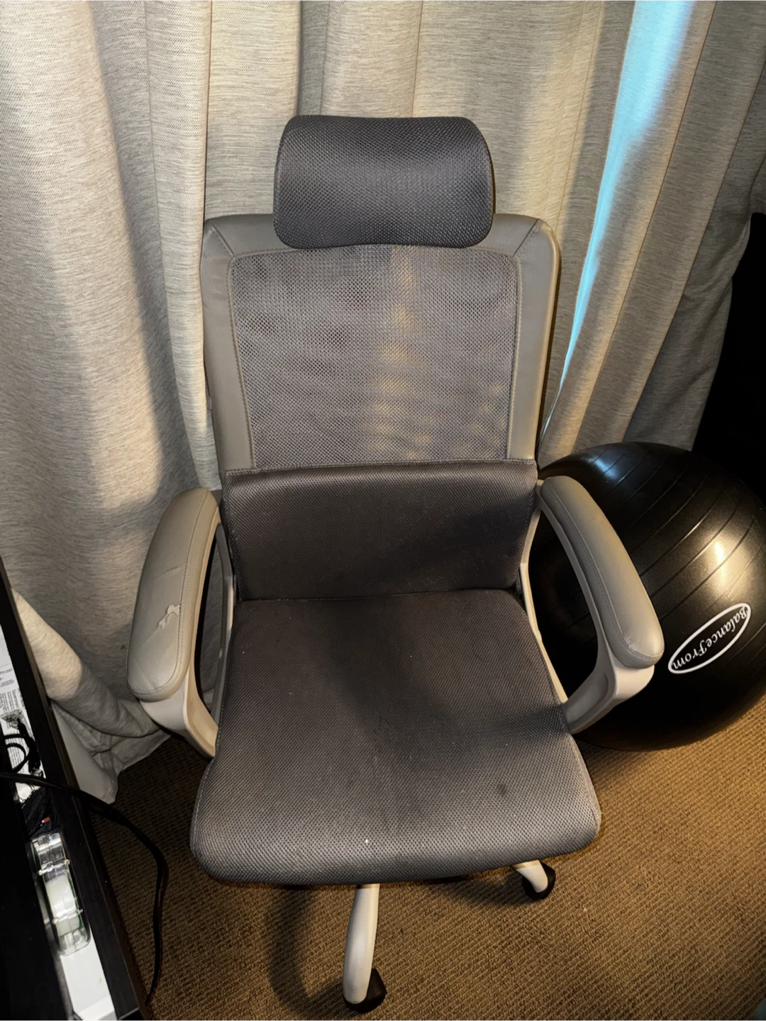 Ergonomic Office Chair with Headrest - photo 2
