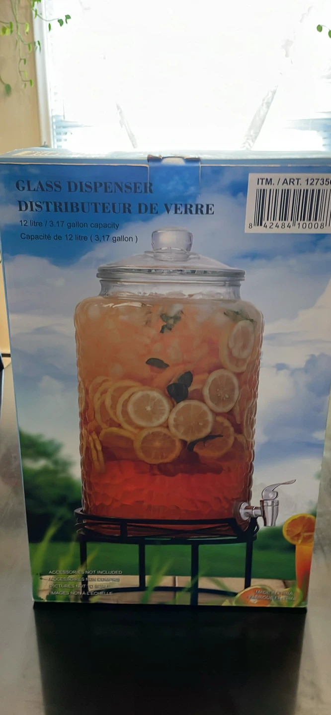 Glass Beverage Dispenser with Spigot