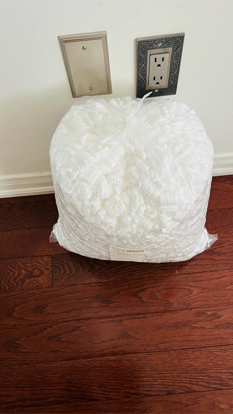 Styrofoam packing peanuts