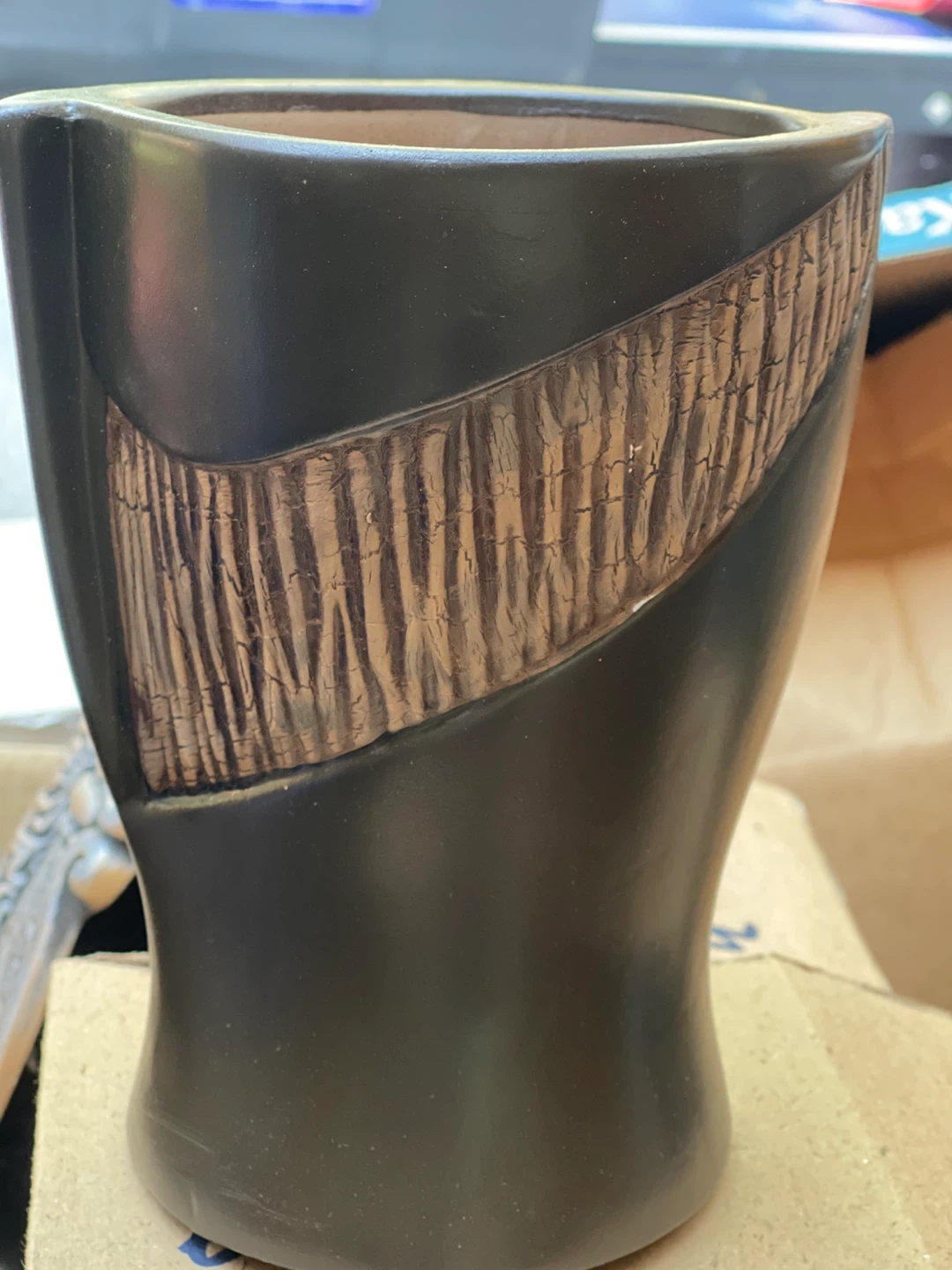 NEW Decorative Ceramic Planter Pot - photo 3
