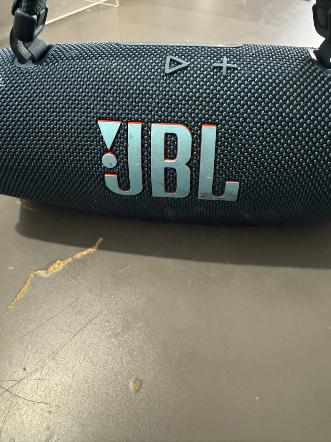 JBL Charge 6 Portable Bluetooth Speaker