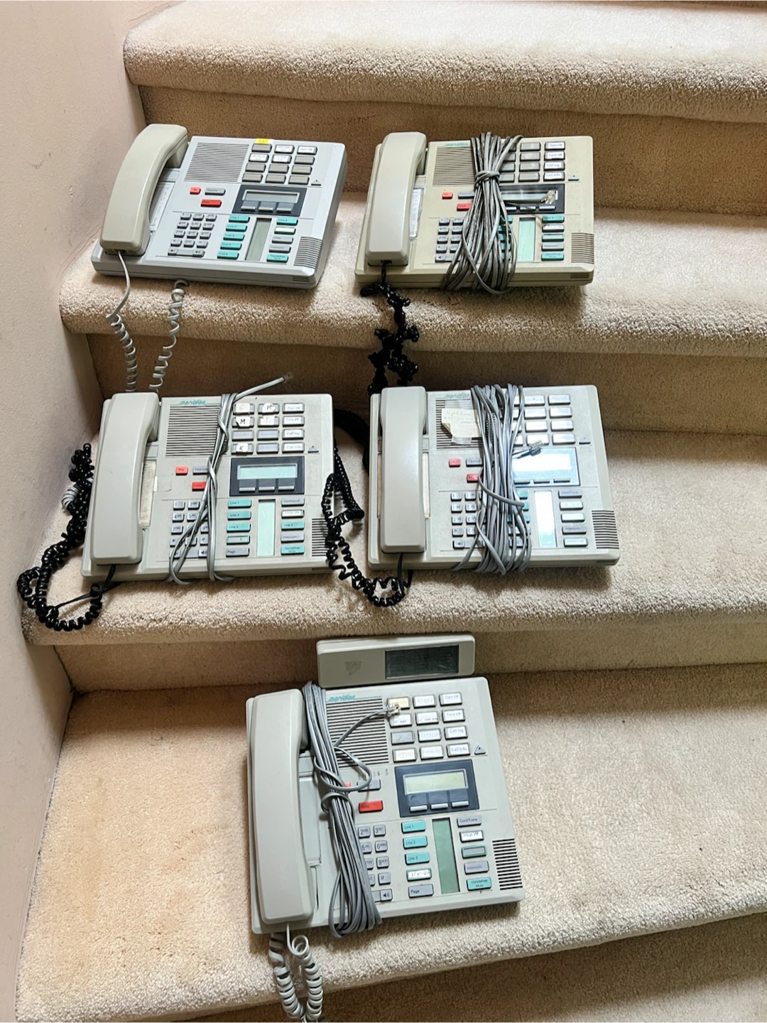 8 Nortel Meridian Business Phones