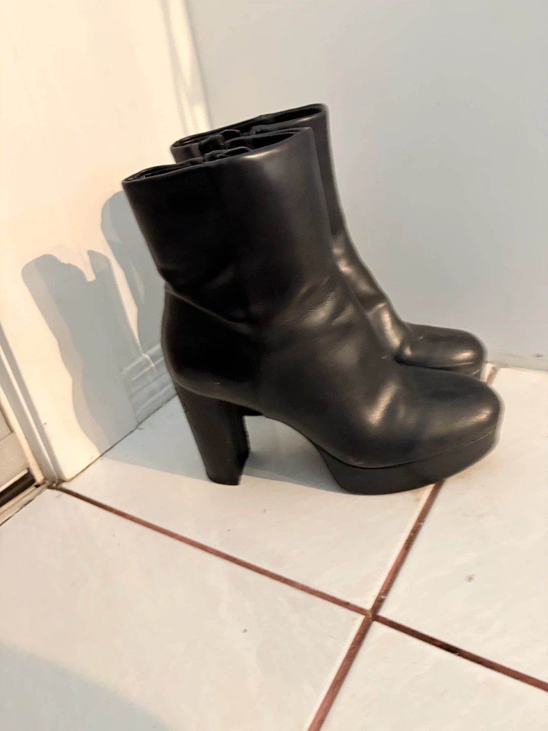 Size 8 Black Platform Ankle Boots - photo 2