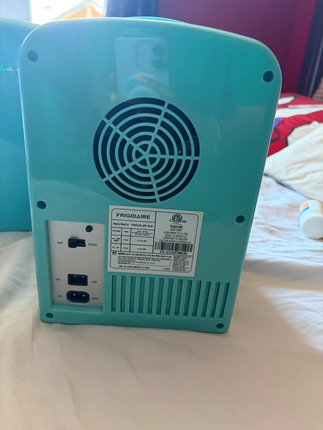 Frigidaire Mini Fridge - Blue - photo 5