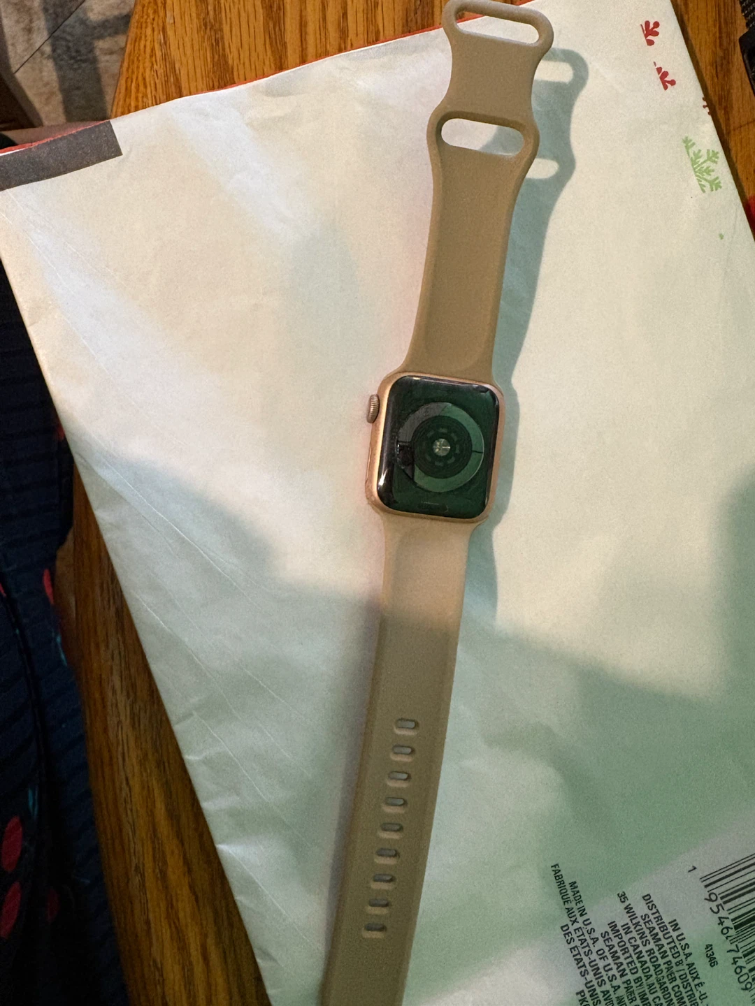 Apple Watch Series 5 Gold Aluminum Case - photo 5