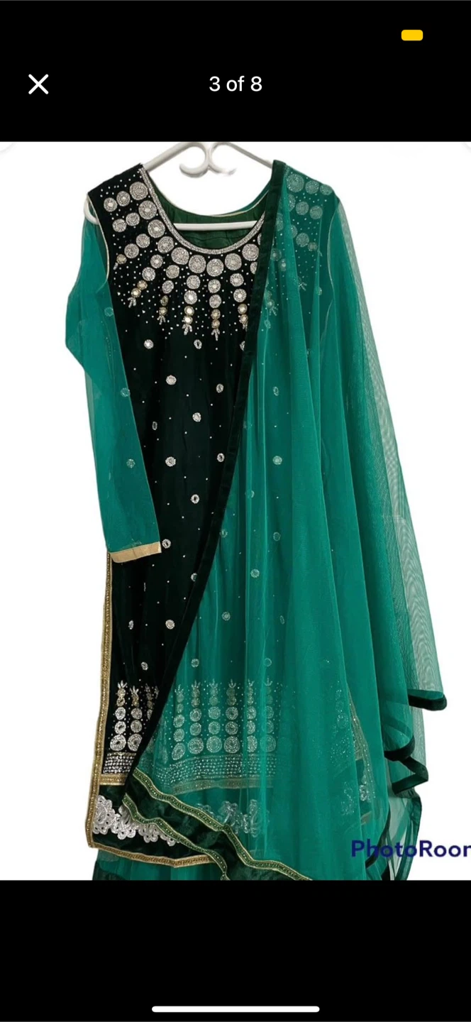 Green Velvet Embellished Salwar Kameez - photo 2