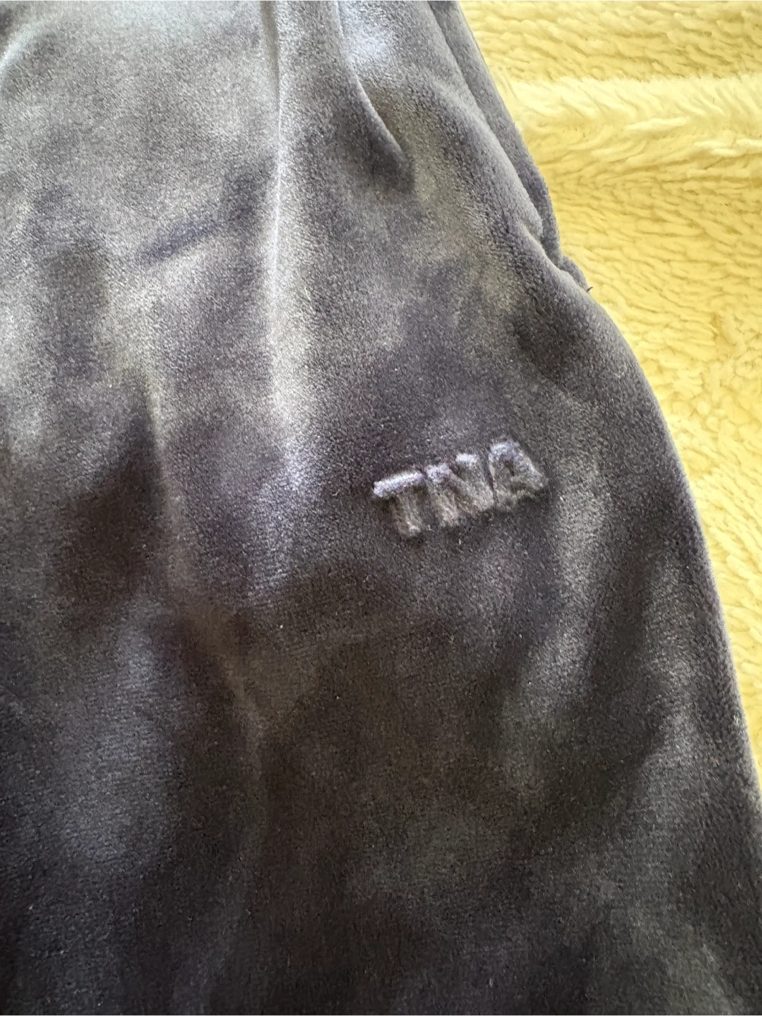 Aritzia TNA Velour Pants (Size: M) - photo 2