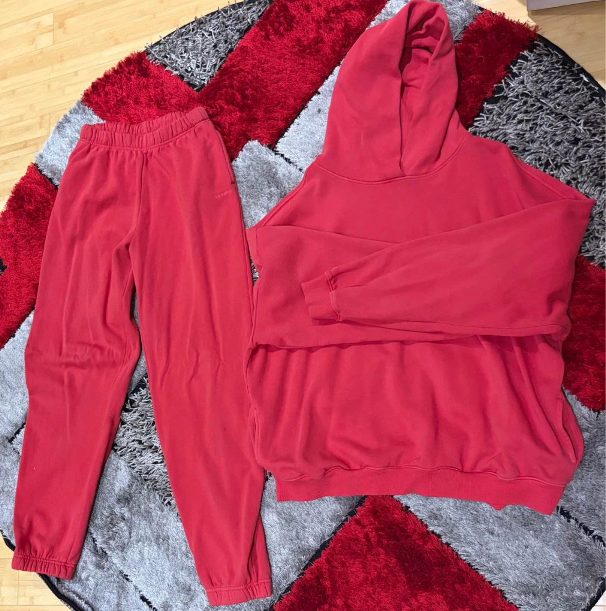 BrandNew GARAGE Sweater (L-XL) + Jogger (S/P) Set