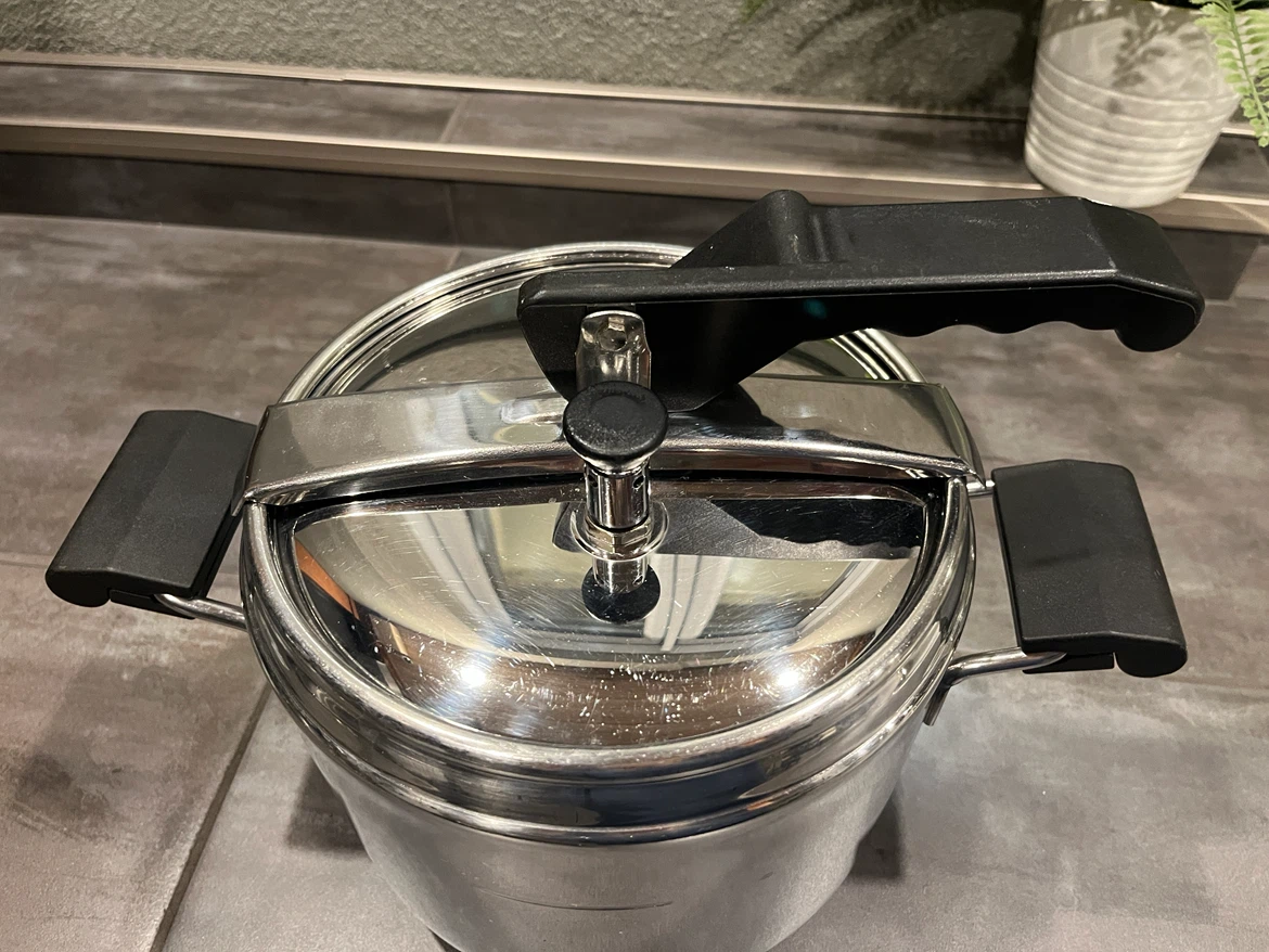 Lagostina Stainless Steel Pressure Cooker