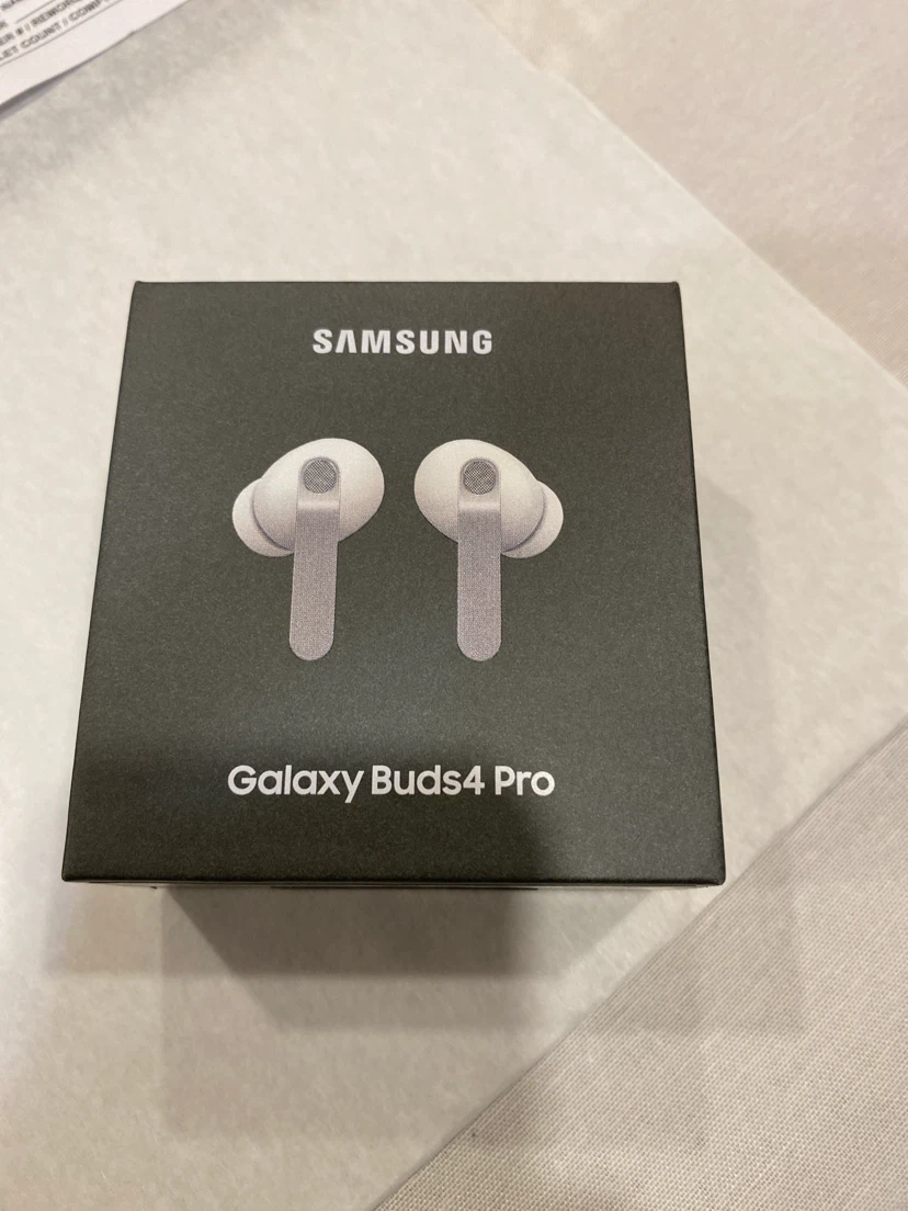 Samsung Galaxy Buds 4 Pro (SEALED NIB)