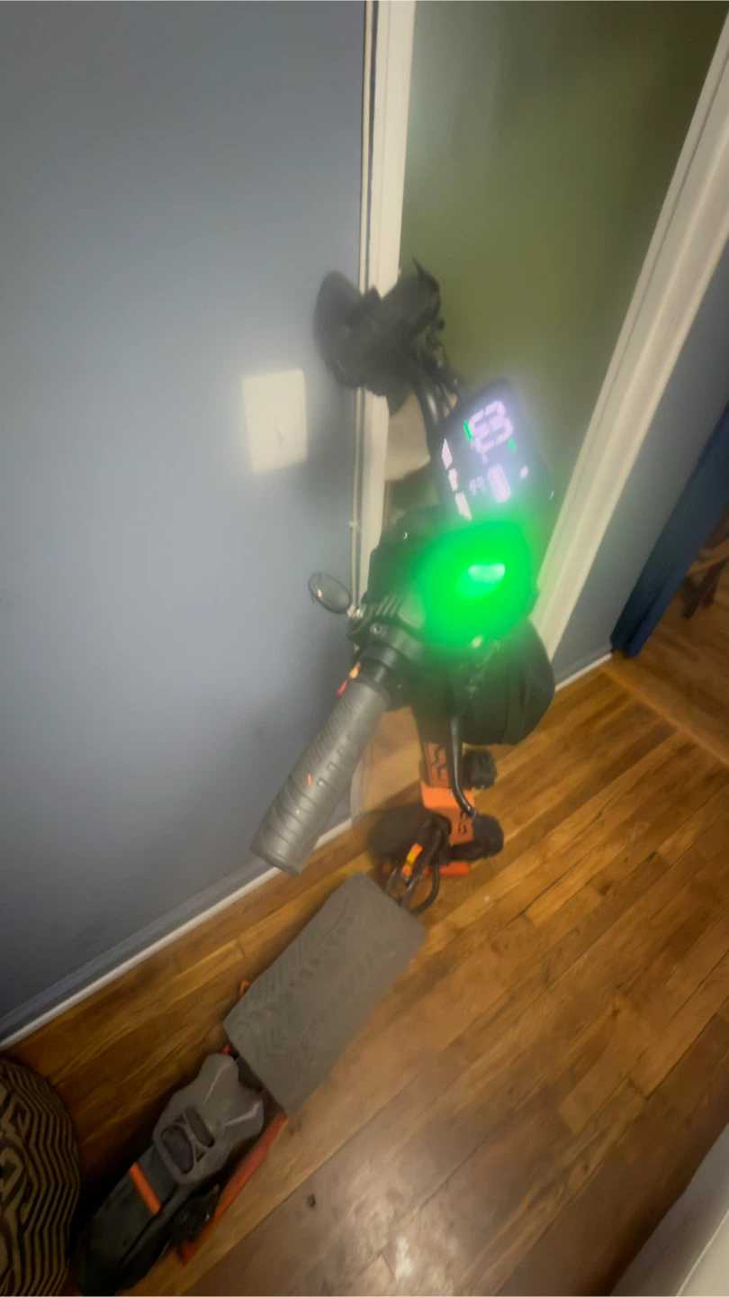 Electric Scooter - photo 2