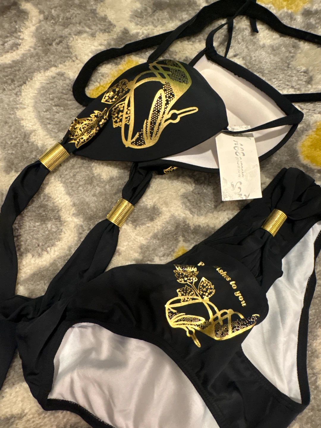 Black and Gold Bikini - photo 3